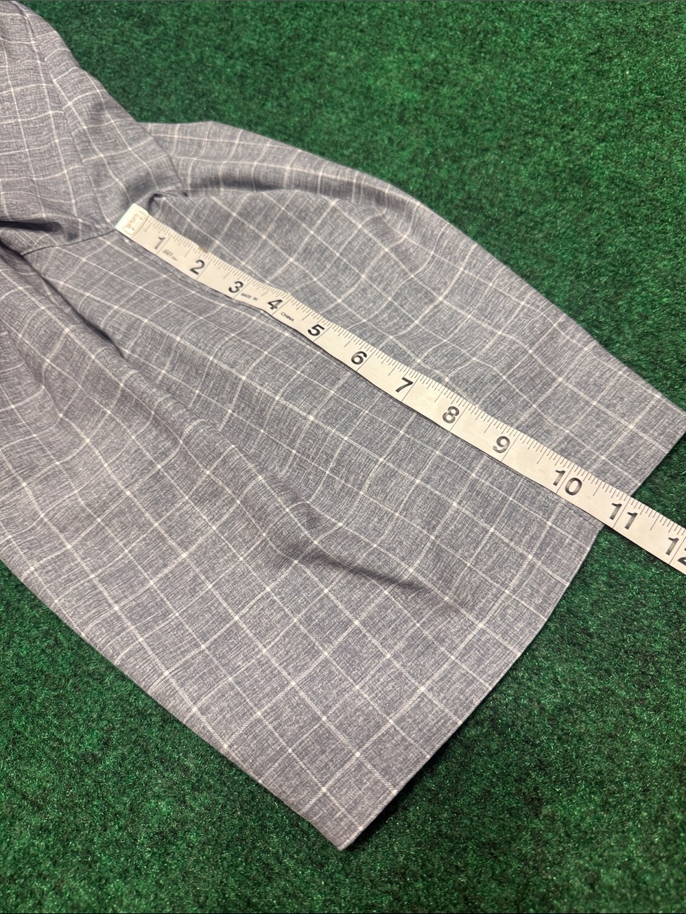 Nike Golf Dri-Fit Shorts in Light Gray (W36 / 11” Inseam) - Picture 6 of 6